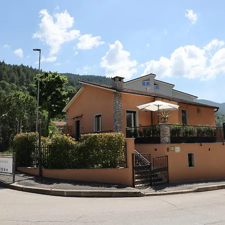 Ferienhaus La Genziana - Villino Con Parcheggio Privato Popoli